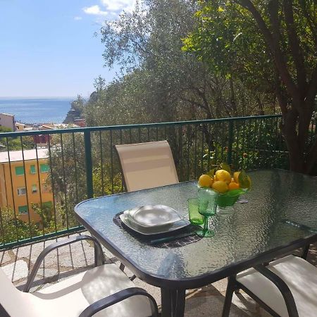Апартаменты Chez Reny Terrazza Vista Mare Монтероссо-аль-Маре Экстерьер фото