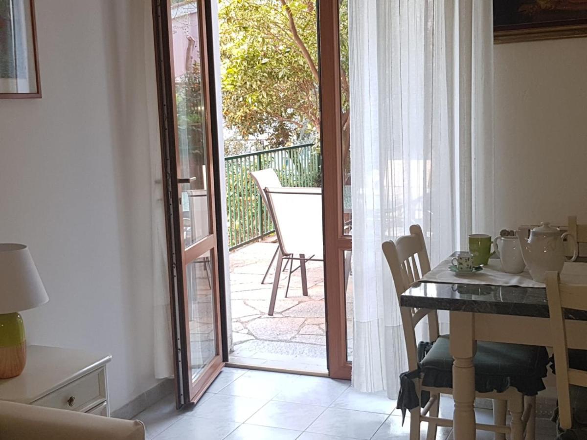 Апартаменты Chez Reny Terrazza Vista Mare Монтероссо-аль-Маре Экстерьер фото
